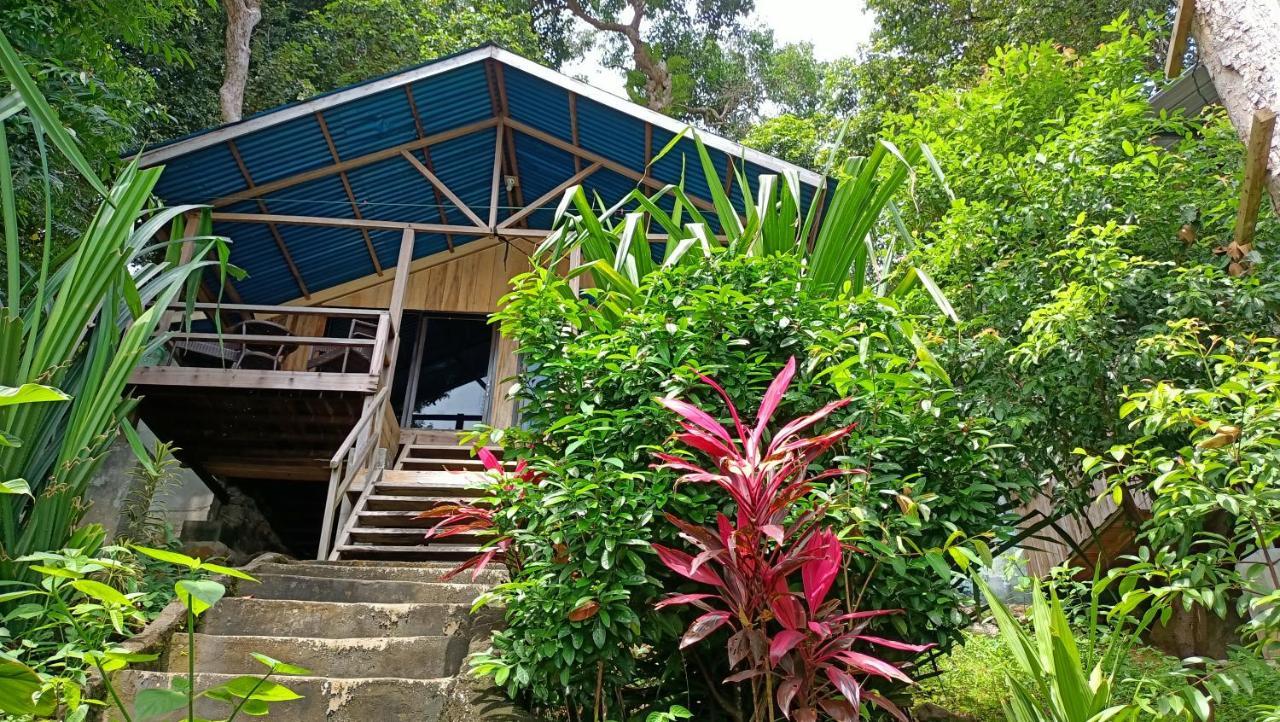 Iboih Inn Sabang  Luaran gambar